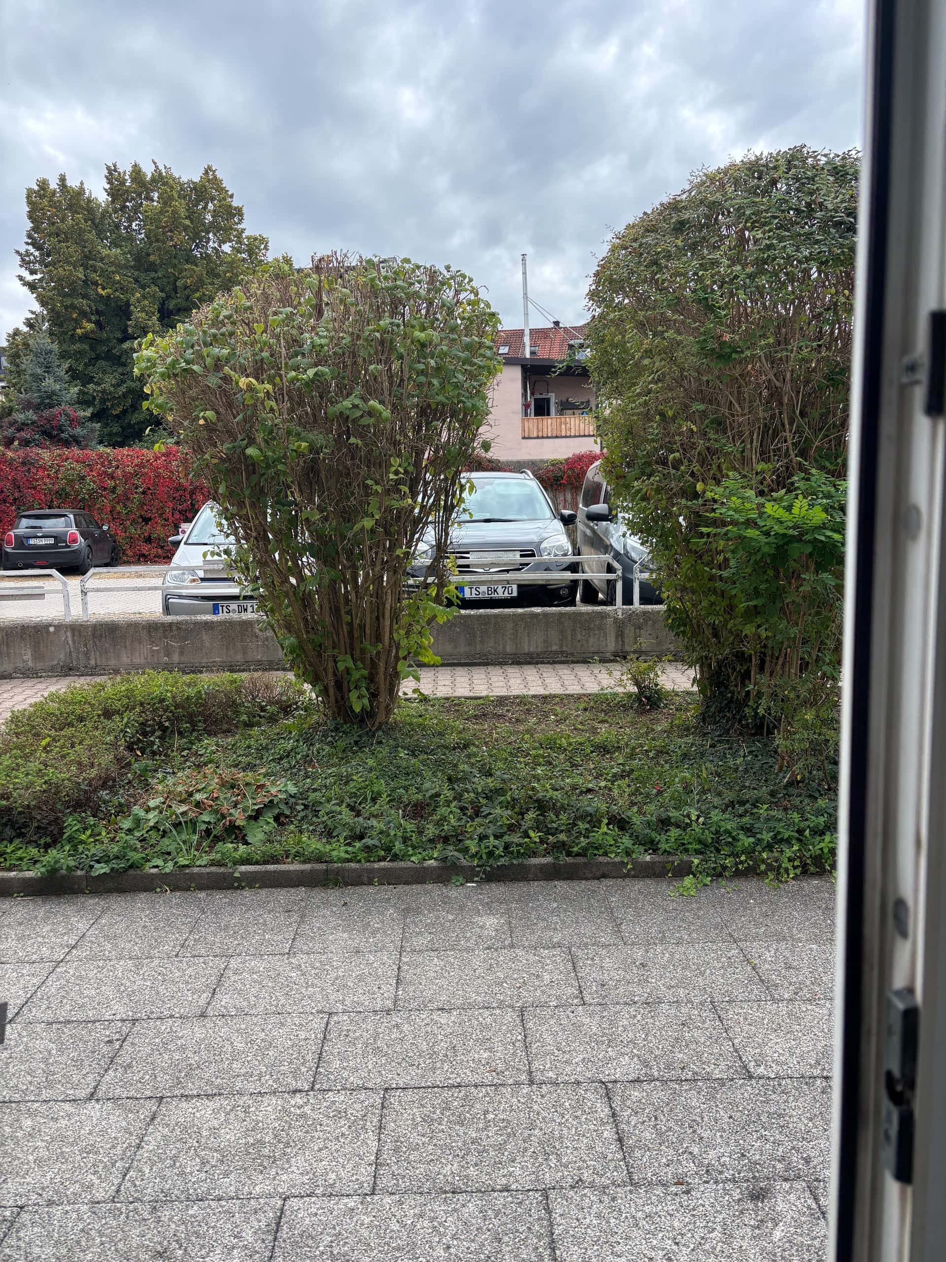 Erdgeschoss kaufen in Traunstein — Blick auf die Terrasse