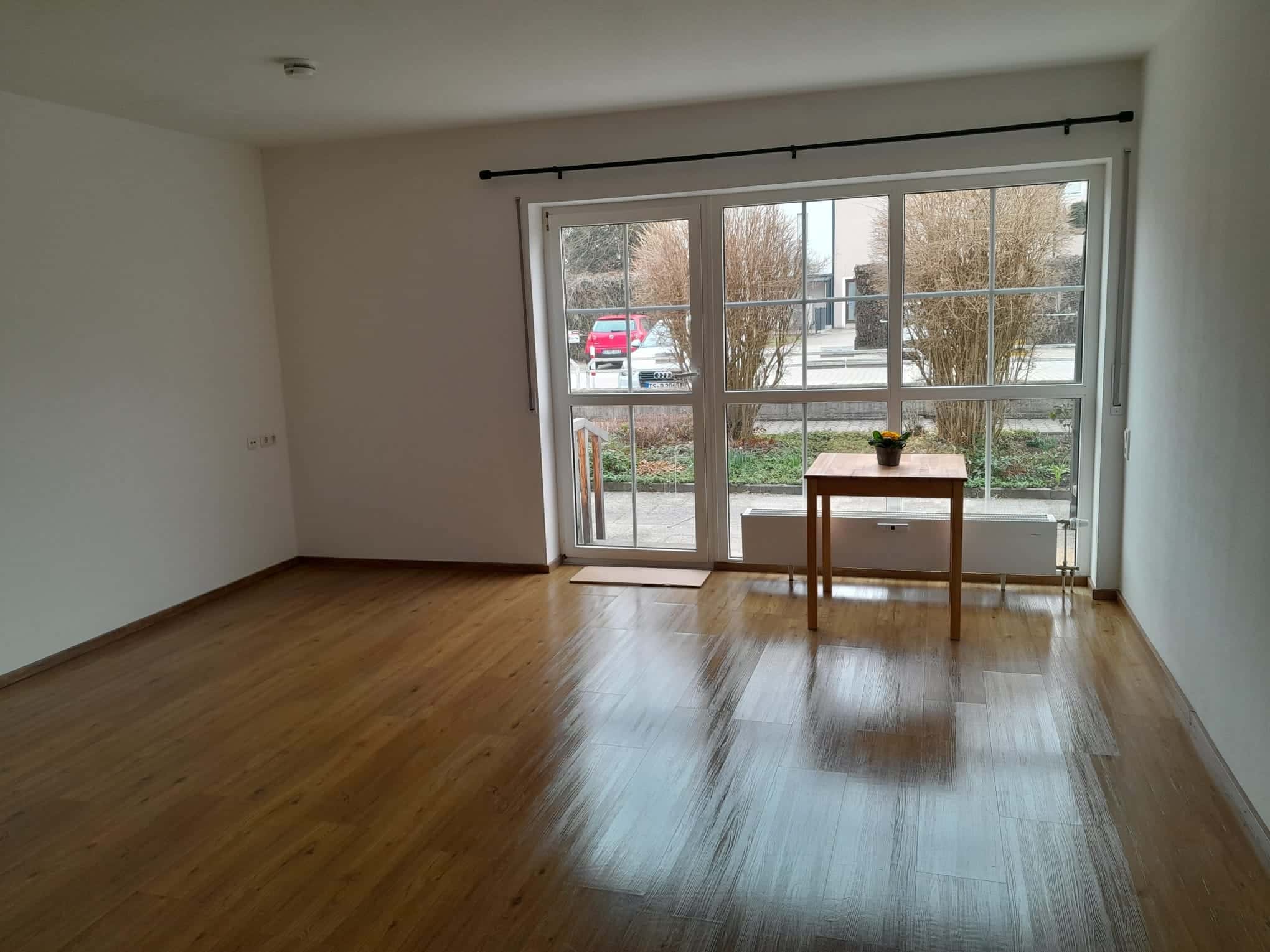 Erdgeschoss kaufen in Traunstein — Wohnzimmer