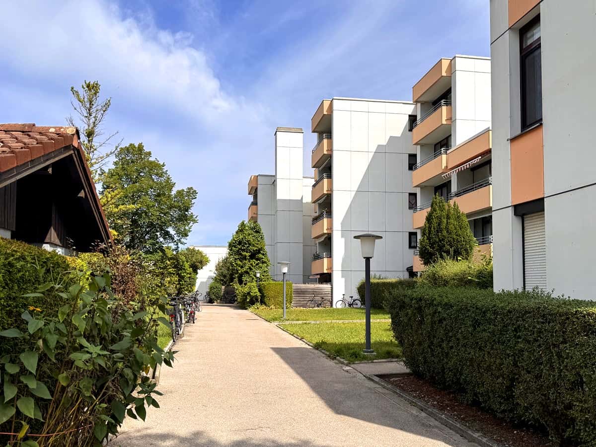 Etage kaufen in Karlsfeld — Aussenansicht 2