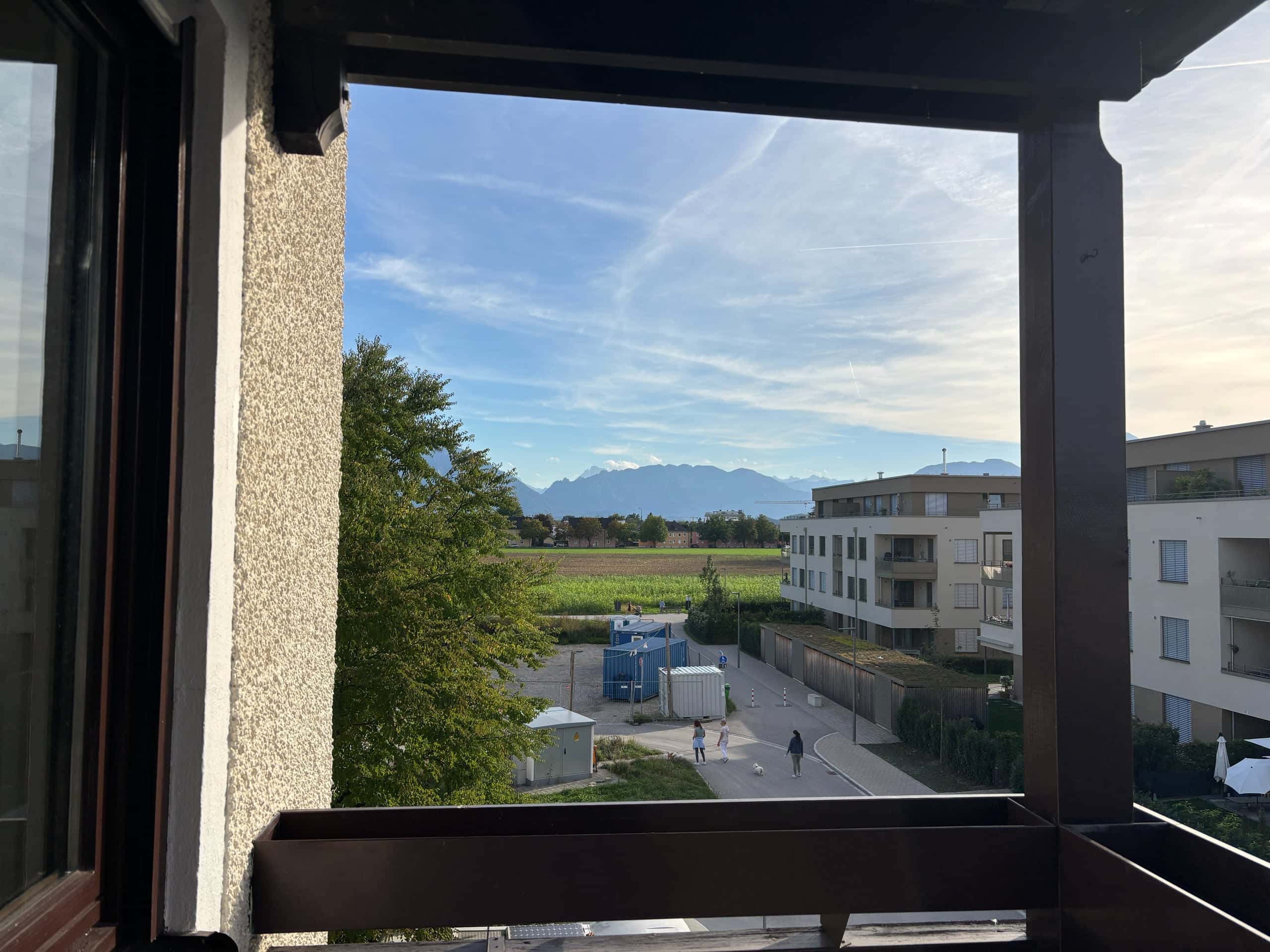 Etage mieten in Freilassing — Blick vom Balkon