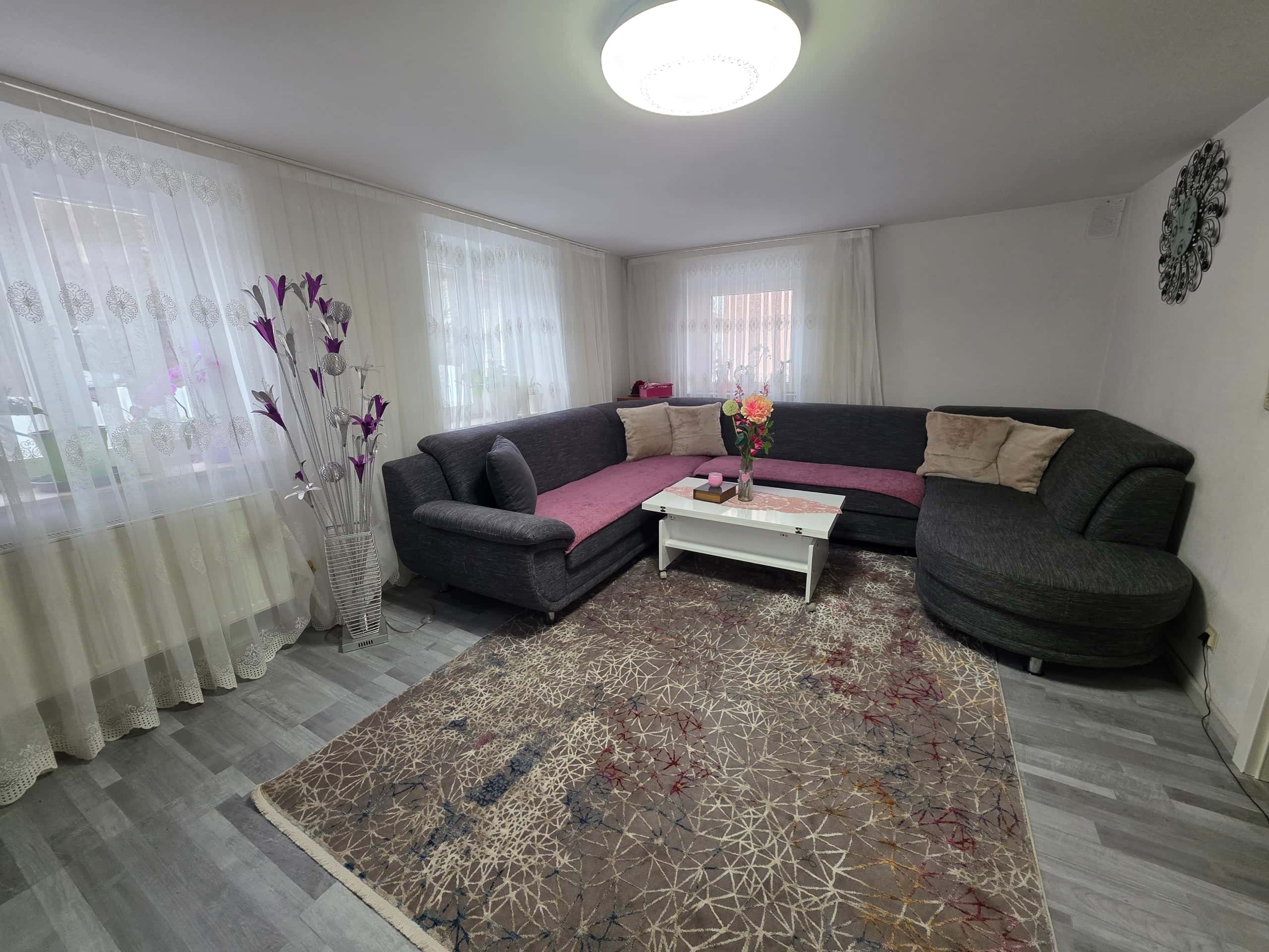 Sonstige kaufen in Neumarkt-Sankt Veit — Wohnzimmer