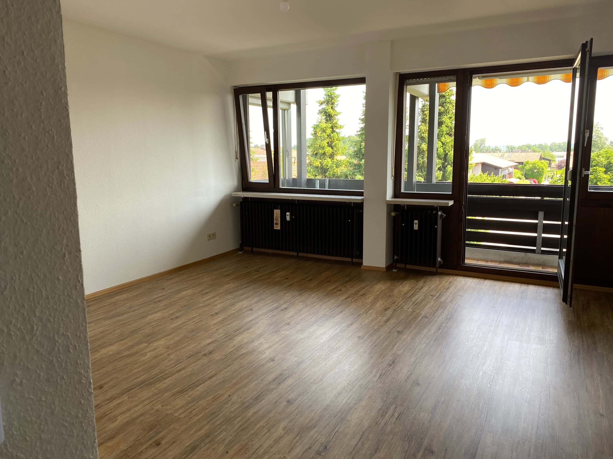 Wohnzimmer mit Blick auf den See