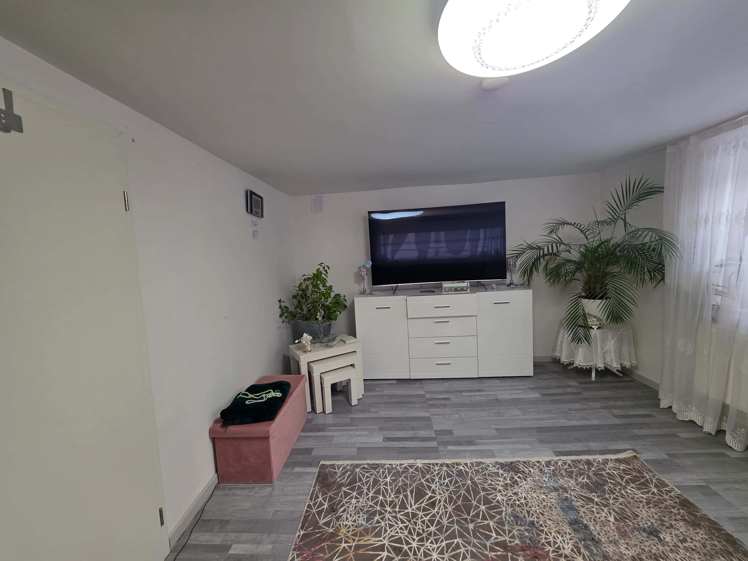 Sonstige kaufen in Neumarkt-Sankt Veit — Wohnzimmer