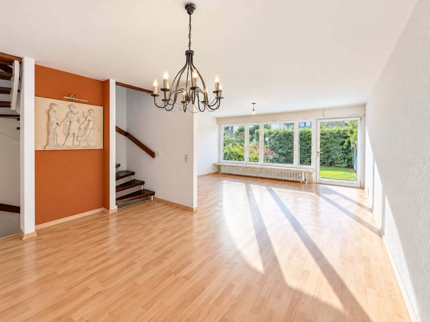 Reihenhaus kaufen in Weßling — Wohnzimmer