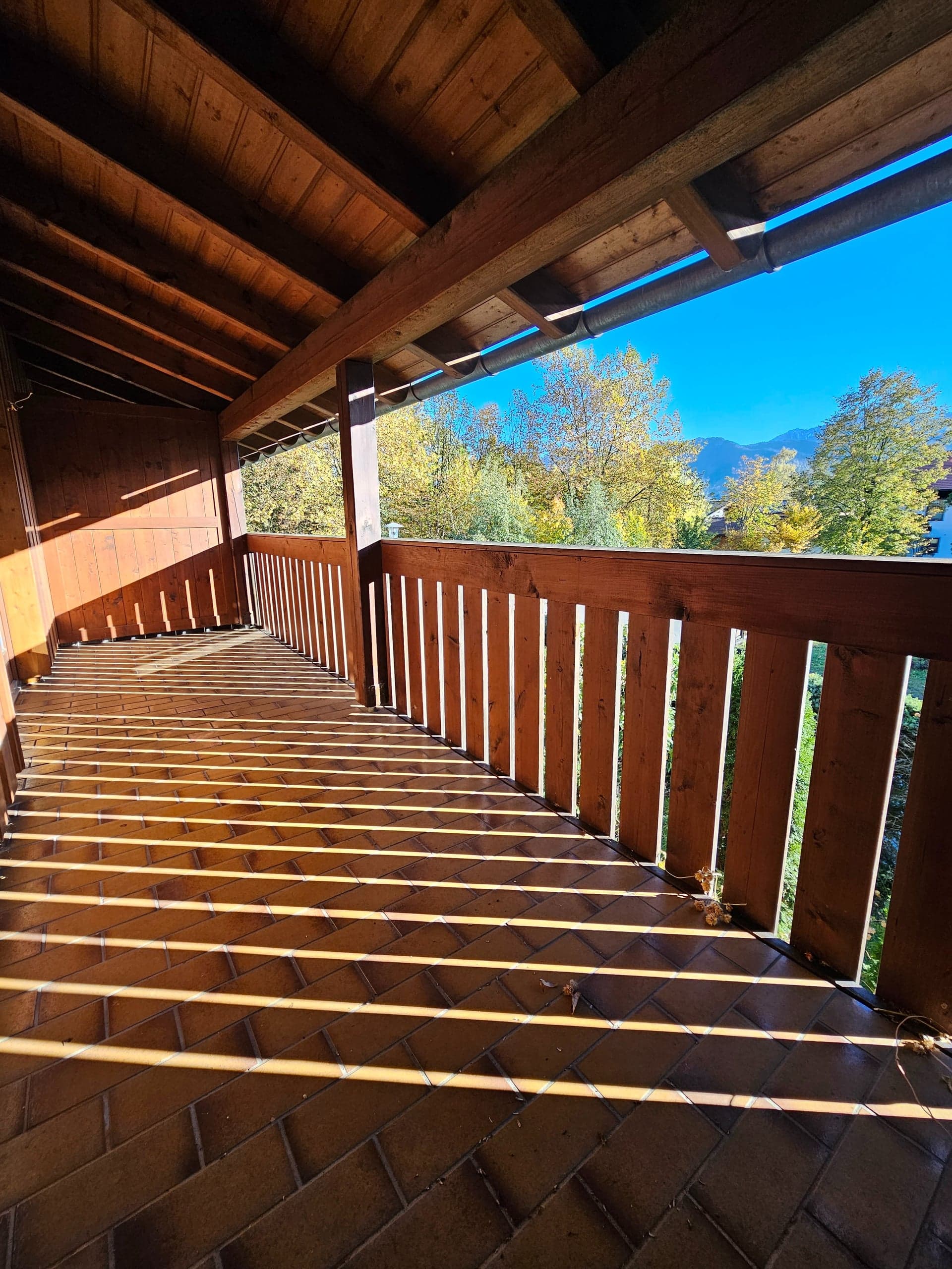 Balkon mit Bergblick