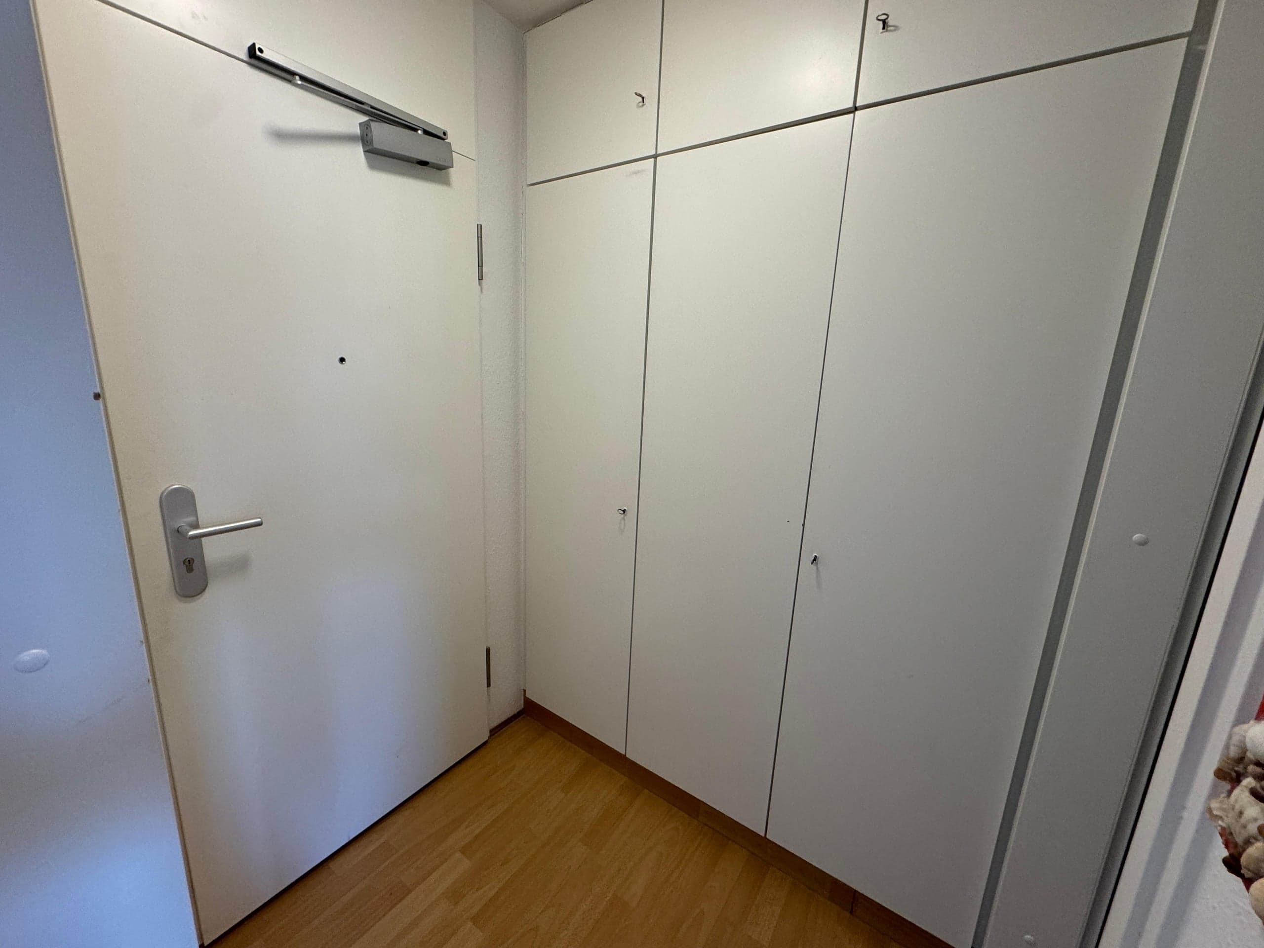Flur mit Einbauschrank