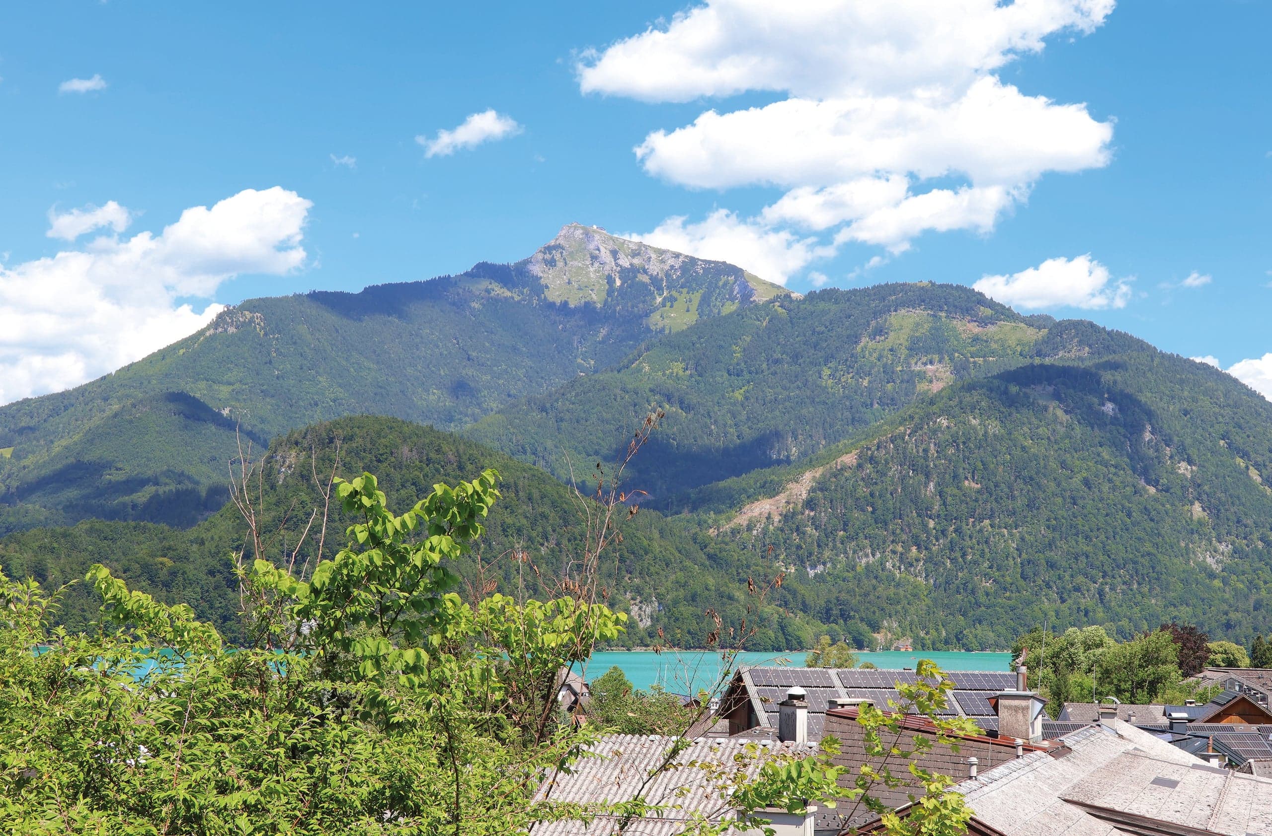 Fantastischer Blick vom Balkon auf den See und Schafberg