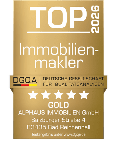 Siegel DGQA TOP Immobilienmakler 2026 in Gold für die ALPHAUS Immobilien GmbH