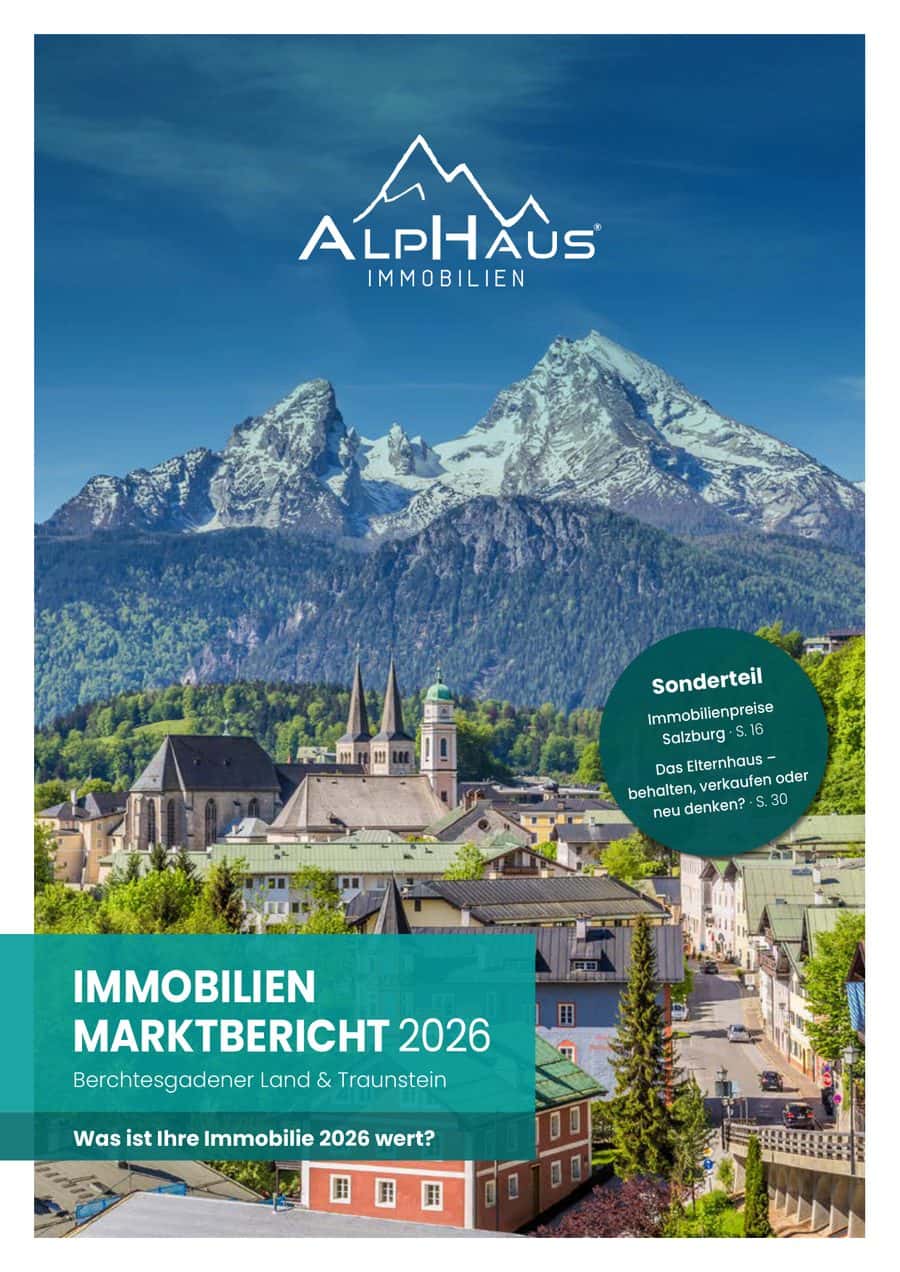 Titelseite des ALPHAUS Immobilien Marktberichts 2026 mit Blick auf Berchtesgaden und den Watzmann