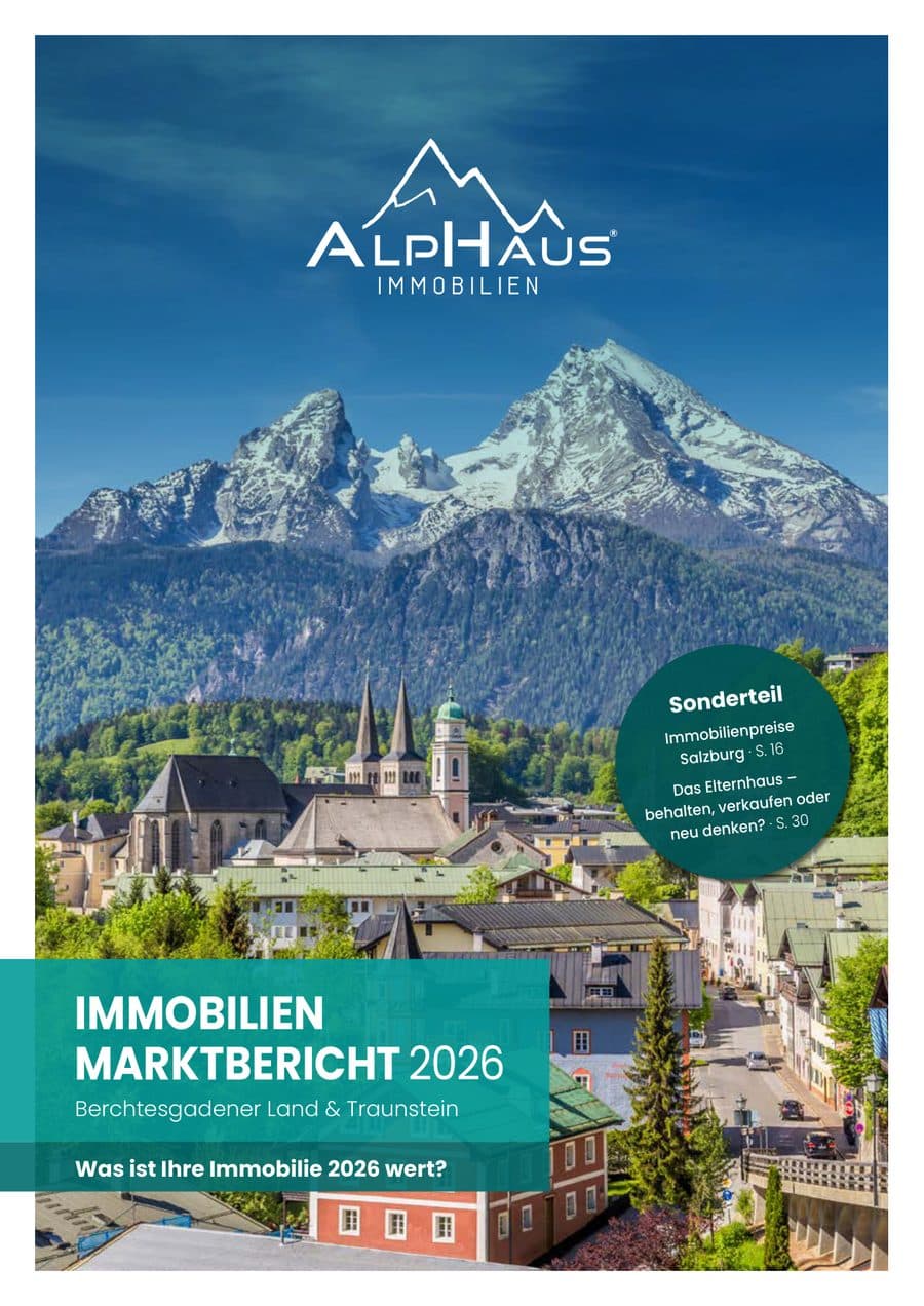 Titelseite des ALPHAUS Immobilien Marktberichts 2026 mit Blick auf Berchtesgaden und den Watzmann