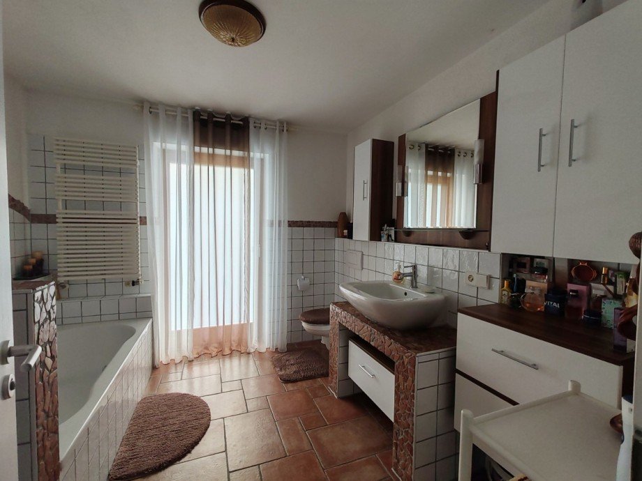 Badezimmer EG Einfamilienhaus T�ging am Inn