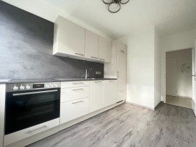 Hauptbild HELLE-NEU-RENOVIERTE-2ZI-STARTERWOHNUNG in Lehen