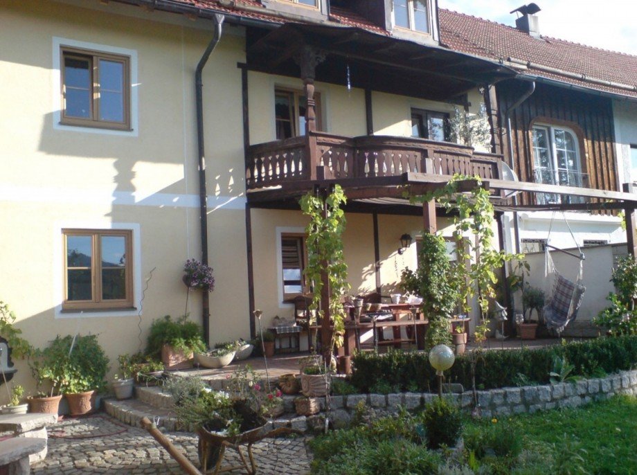 Sukon und Terrasse Etagenwohnung Grabenst�tt