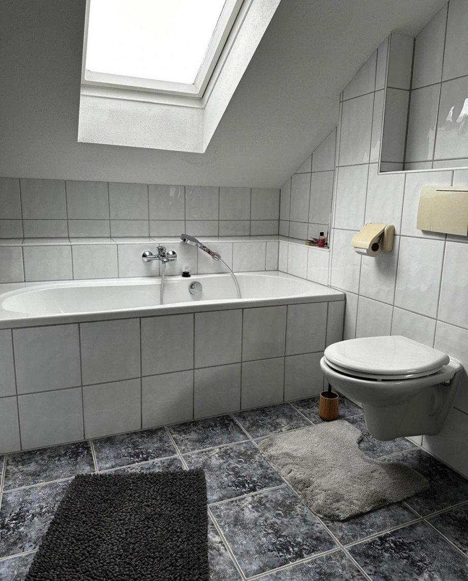 Badezimmer Bild 2 Einfamilienhaus Winh�ring