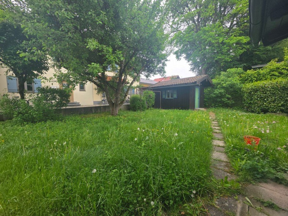 Gartenbereich Mehrfamilienhaus Frasdorf