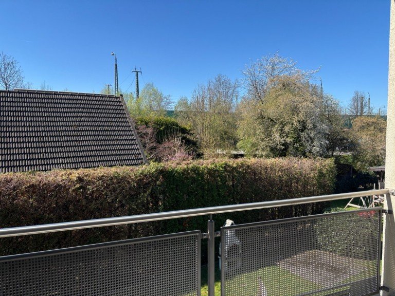 Blick vom Balkon Freilassing Etagenwohnung M�chten Sie Gediegen und Zentral Wohnen in Freilassing ?