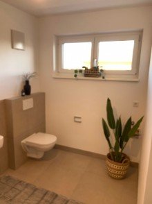 Bad OG QUALITY-LIVING-4 Zi.Maisonettenwohnung in Elixhausen nahe SBG-STADT