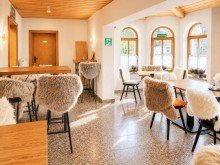 Cafe Etablierte B�ckerei-Konditorei mit Caf� und Holzbackofen
