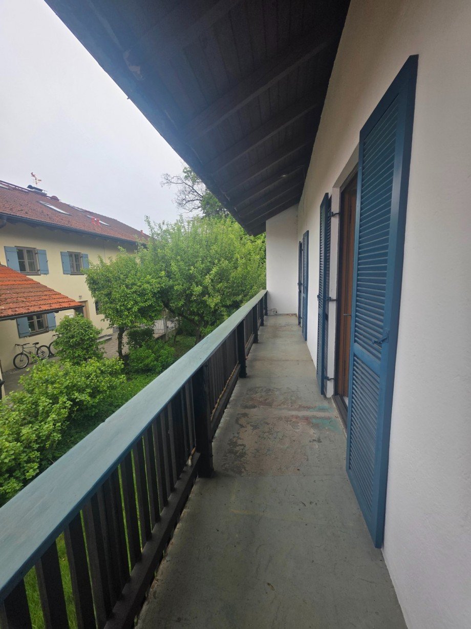 Terasse mit �berdachung Mehrfamilienhaus Frasdorf
