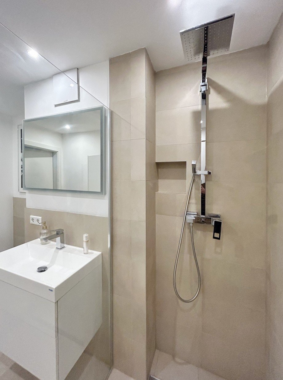 modernes Bad Etagenwohnung Glanegg