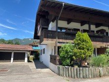 Ansicht Geb�ude Dachgeschosswohnung in Unterw�ssen mit traumhaftem Blick in die Berge