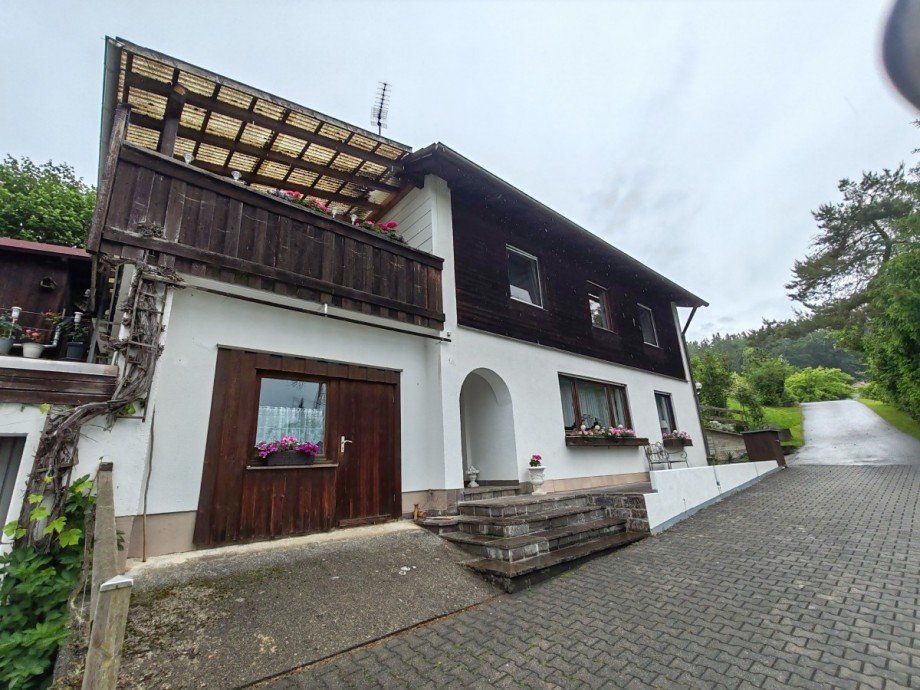 Hausansicht Einfamilienhaus Haag in Oberbayern