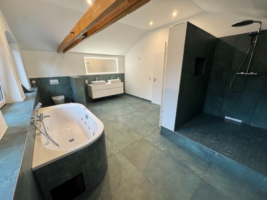Badezimmer Einfamilienhaus Grabenst�tt