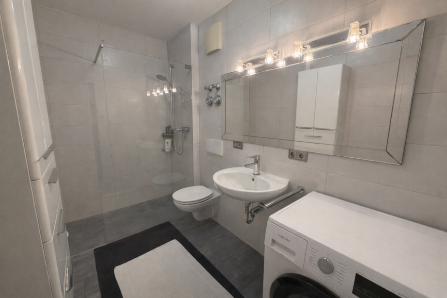 Bad Erdgeschosswohnung Freilassing