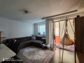 Hauptbild Gro�z�gige Duplex-Eigentumswohnung mit ausgebautem Dachboden