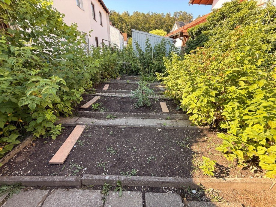 Garten Doppelhaush�lfte Burgkirchen an der Alz