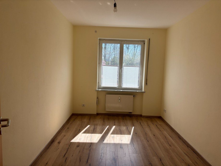 Zimmer 2 Etagenwohnung Freilassing