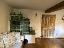 Wohnraum mit Kachelofen IDYLLISCHES LANDHAUS mit historischem Flair-f�r Naturliebhaber und Selbstversorger-Munderfing