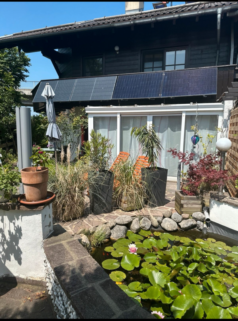 Ansicht, Terrasse, Wintergarten Bernau am Chiemsee Doppelhaush�lfte Trautes Heim mit viel Platz f�r die Familie