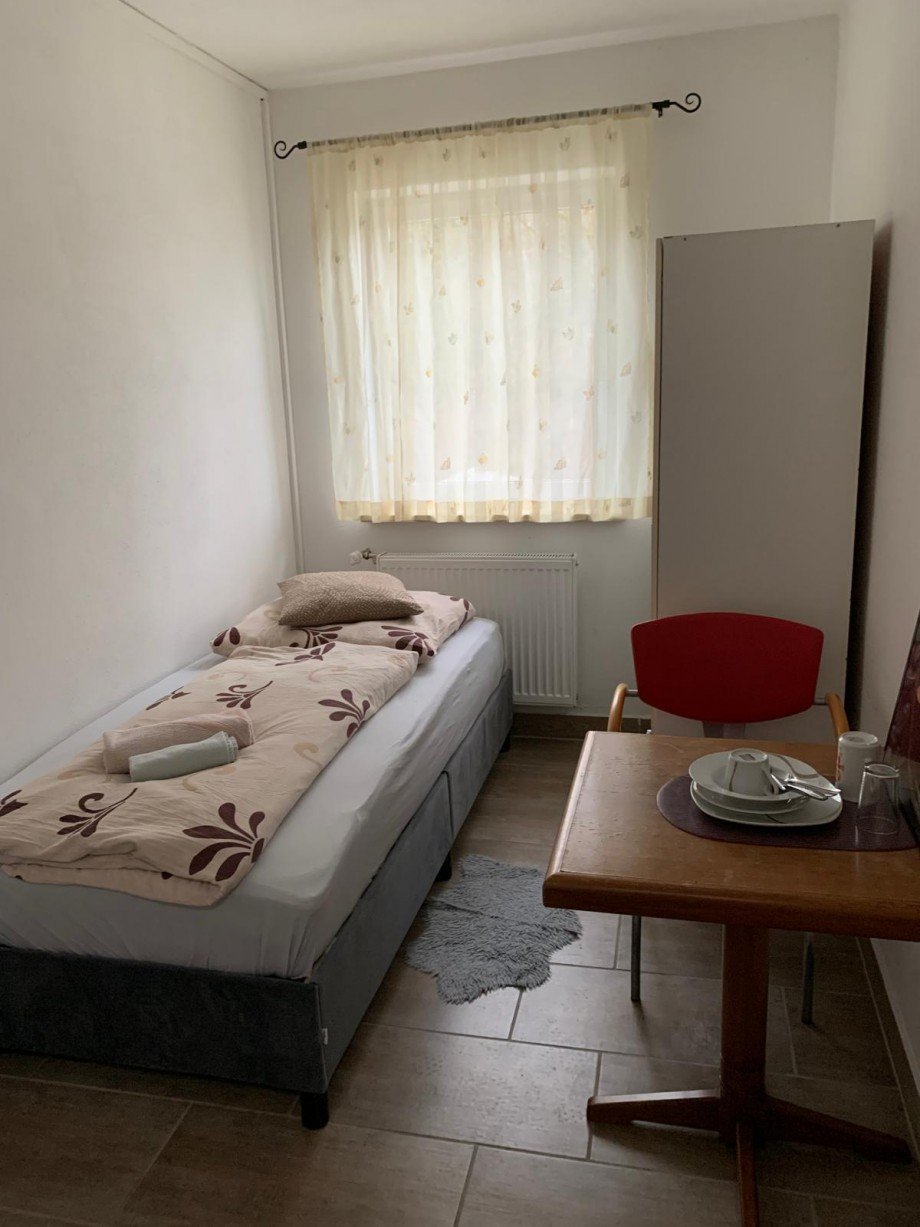 Einzelzimmer weitere Beherbergungsbetriebe Winh�ring