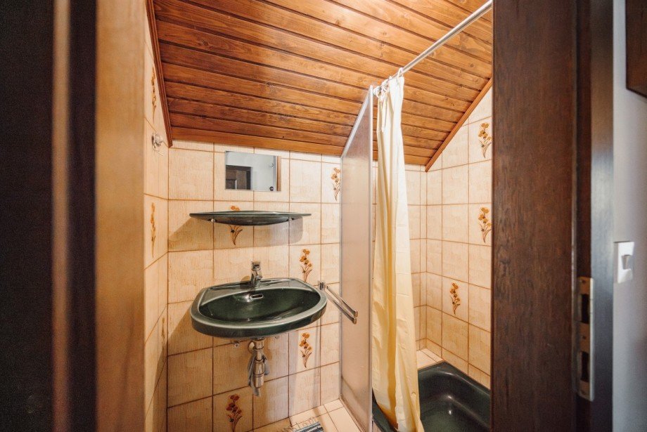 Badezimmer im OG - (Bild: � Matthias Warter - PamaPama OG) Einfamilienhaus Sankt Gilgen