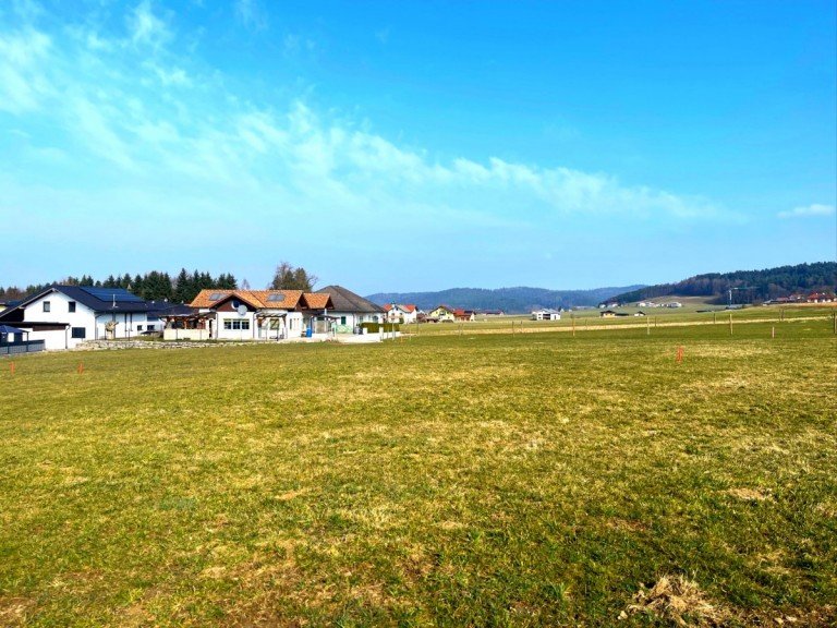 Ansicht West Schalchen Wohngrundst�ck R�CKZUGSORT-Grundst�ck ohne Bauzwang in Schalchen