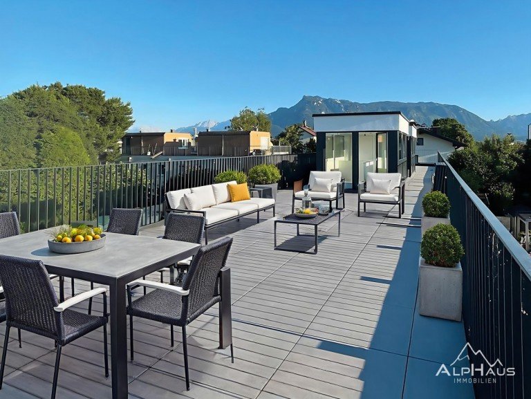 XXL-Dachterrasse mit Panoramablick (virtual m�bliert) Salzburg Terrassenwohnung Neuwertige Dachterrassenwohnung mit Panorama-Ausblick und XXL-Terrasse