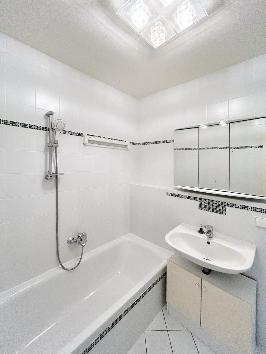 Badezimmer mit Wanne Wohnung Salzburg