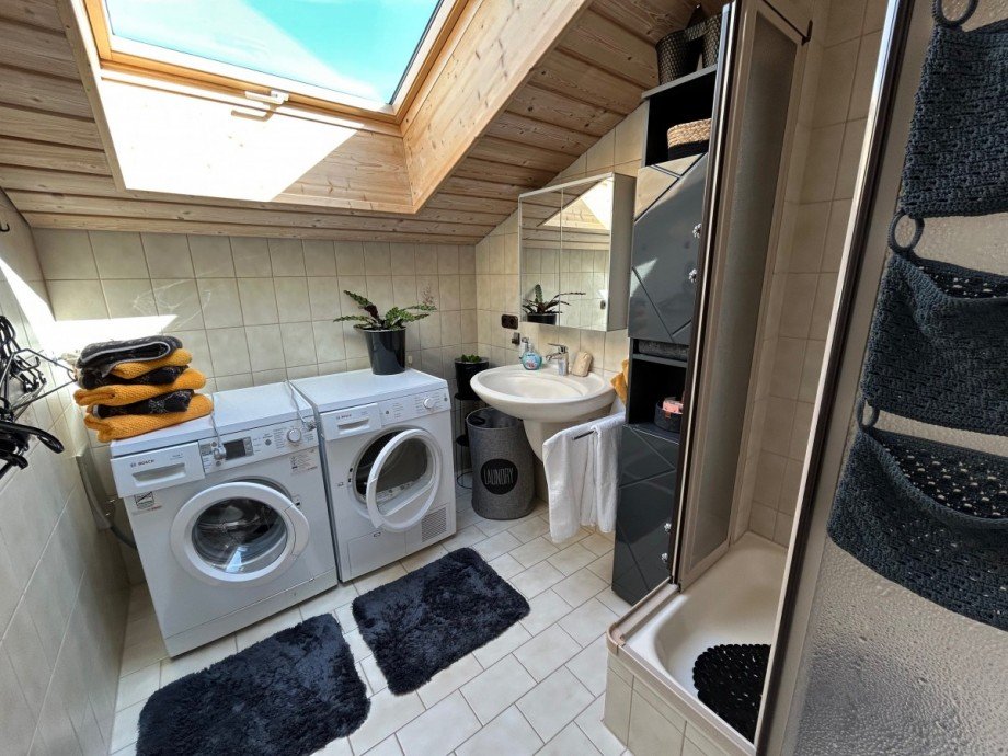 G�stebad Dachgeschosswohnung Ainring